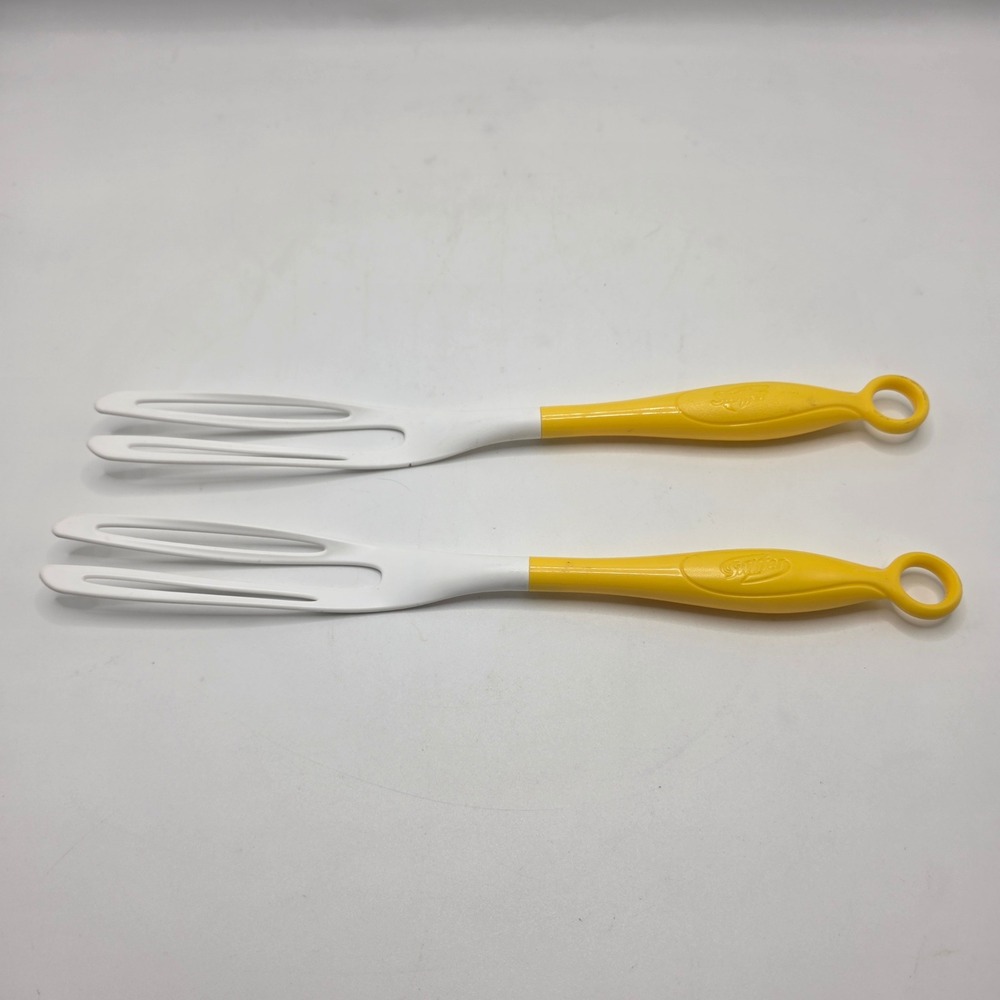 Swiffer Duster Replacement Handles 2-Pack Yellow White Plastic Cleaning Tools